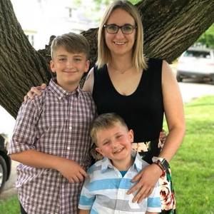 Meet your Posher, Ami